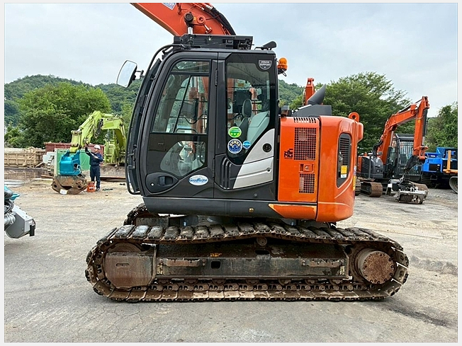 【中古】 トロッコが行く/扶桑社/梅沢浩二 日立建機 ZX135USK-6 | 岡山県の油圧ショベル(ユンボ) | BIGLEMON