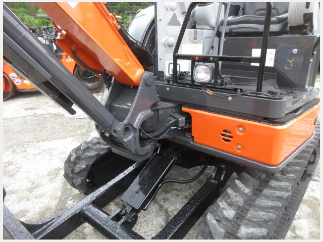 日立建機 ZX30U-5B | 鹿児島県のミニ油圧ショベル(ミニユンボ