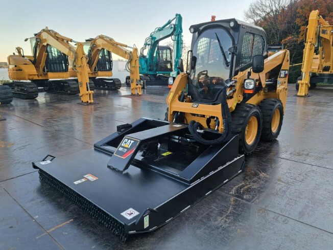 CATERPILLAR 226D(小特仕様)ｷｬﾌﾞ (Wheel loaders) at Aichi, Japan | Buy used  Japanese construction equipment, heavy equipment, trucks and farm  machineries:BIGLEMON | Item ID：101547