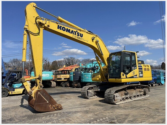 KOMATSU PC200-11 (Excavators) at Chiba, Japan | Buy used Japanese 