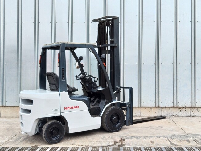 日産フォークリフト 日産 KDN-Y1F2 | 千葉県のフォークリフト | BIGLEMON（ビッグレモン
