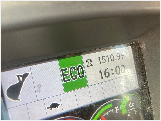 日立建機 ZX135US-6 | 岡山県の油圧ショベル(ユンボ) | BIGLEMON