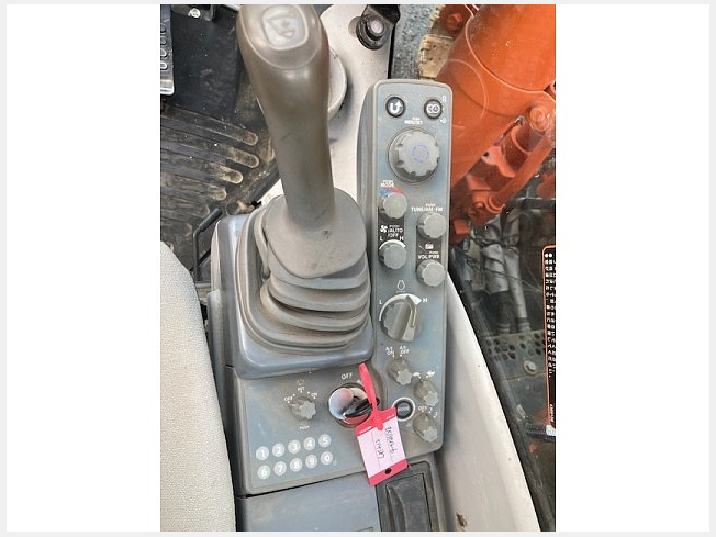 日立建機 ZX135US-6 | 岡山県の油圧ショベル(ユンボ) | BIGLEMON