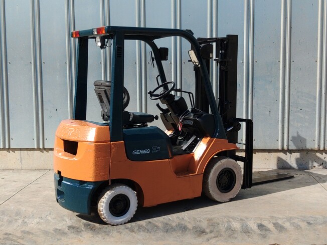 TOYOTA 02-7FD15 (Forklifts) at Chiba, Japan | Buy used Japanese 