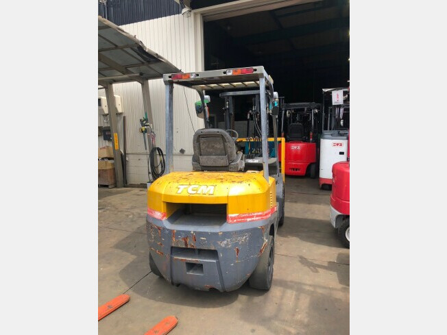 TCM FD30T3 (Forklifts) at Osaka, Japan | Buy used Japanese