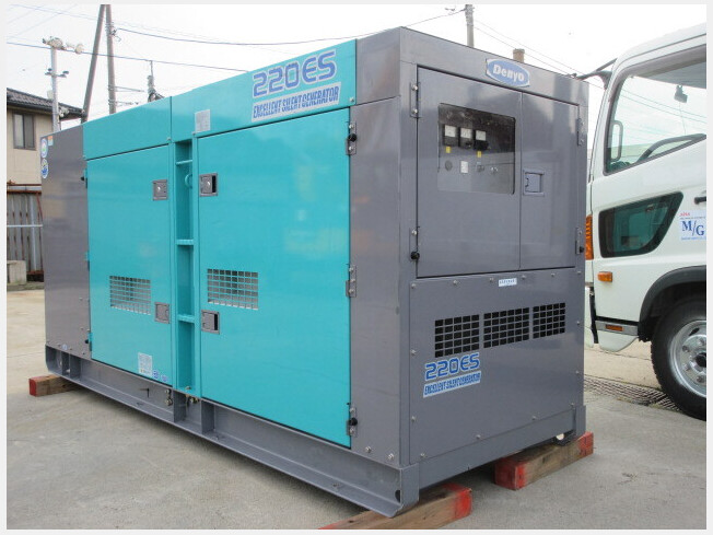 Denyo 発電機 デンヨー DCA-40ESX 高性能単相エンジン発電機(防音型)【送料無料】 