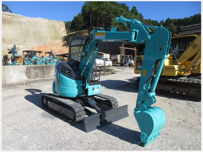 コベルコ建機 SK38UR-6 | 鹿児島県のミニ油圧ショベル