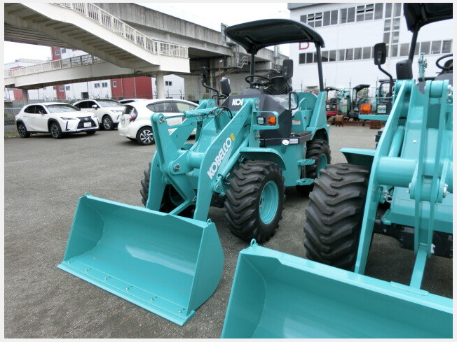 CAT 250 ＆cat 772 ＆ KOBELCO LK50z 3つセット コベルコ建機 LK50Z-6（タイヤショベル(ホイールローダー)）の