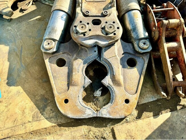 NPK SV140 NPK 0.45用大割機 現行モデルです！