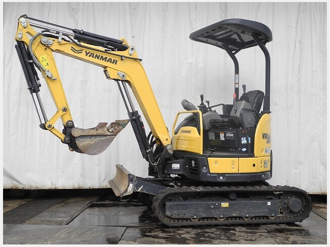 ヤンマー YANMAR 油圧ショベル VIO20。倍速、ゴムキャタ 付き、マルチ 