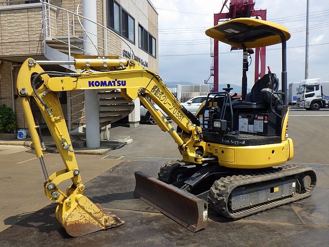 ユトリロ、MauriceUtrilloクリニャンクール、限定高級画版、額付 送料  