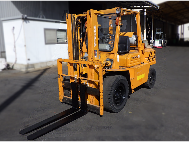 TOYOTA 5FG40 (Forklifts) at Osaka, Japan | Buy used Japanese construction  equipment, heavy equipment, trucks and farm machineries:BIGLEMON | Item  ID：119801