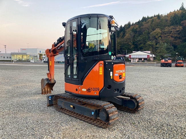 日立建機 ZX30UR-5B | 福島県のミニ油圧ショベル(ミニユンボ 日立建機 ZX30UR-5B | 福島県のミニ油圧ショベル(ミニユンボ