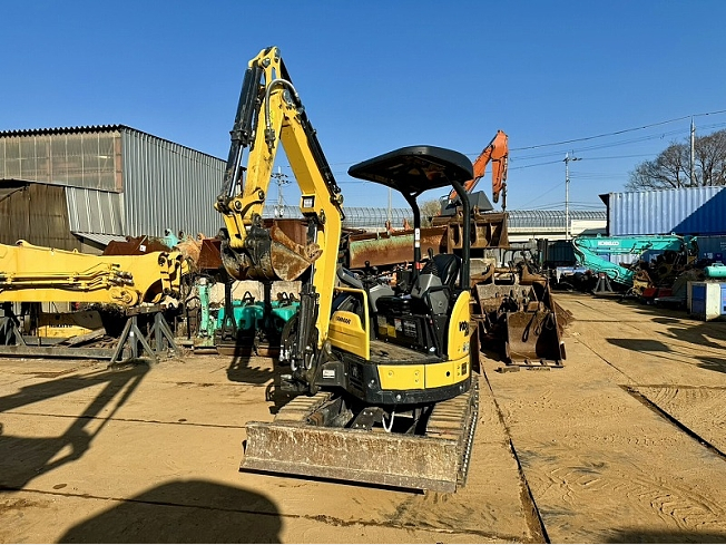 ヤンマー～YANMAR:VIO20-1 中古油圧ショベル(建設機械)◇2t◇（走行2