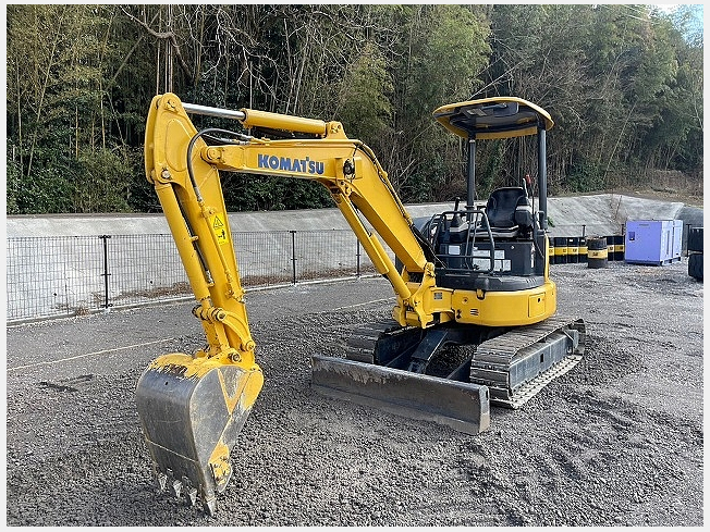 KOMATSU PC30MR-3 (Mini excavators) at Kagawa, Japan | Buy