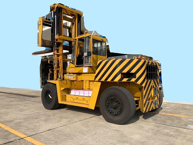 三菱 FD240 | 栃木県のフォークリフト | BIGLEMON（ビッグレモン