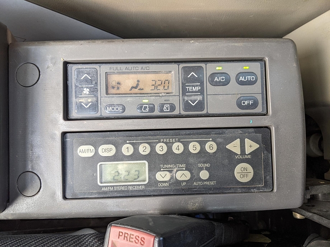 日立建機 ZX135USK-3 | 大分県の油圧ショベル(ユンボ