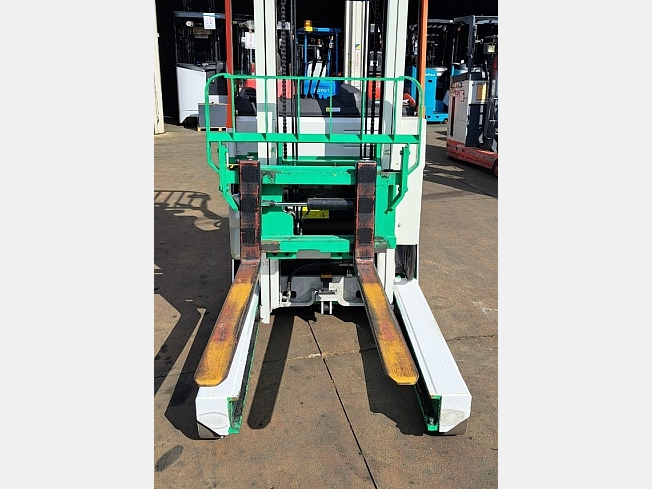 住友フォークリフト 61FBR18SXII | 大阪府のフォークリフト | BIGLEMON(ビッグレモン):中古建機, 中古重機, トラック, 農業機械の販売・売却 | 商品ID:124917 住友フォークリフト 61FBR18SXII | 大阪府のフォークリフト | BIGLEMON(ビッグレモン):中古建機, 中古重機, トラック, 農業機械の販売・売却 | 商品ID:124917