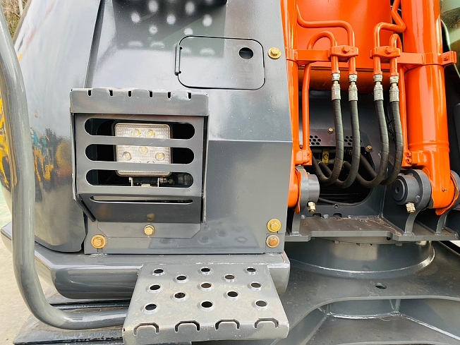 日立建機 ZX135USK-3 | 千葉県の油圧ショベル(ユンボ) | BIGLEMON(ビッグレモン):中古建機, 中古重機, トラック, 農業機械の販売・売却 | 商品ID:125846 日立建機 ZX135USK-3 | 千葉県の油圧ショベル(ユンボ) | BIGLEMON(ビッグレモン):中古建機, 中古重機, トラック, 農業機械の販売・売却 | 商品ID:125846