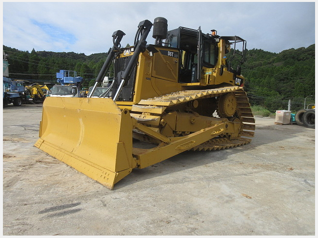 キャタピラー D6T | 鹿児島県のブルドーザー | BIGLEMON（ビッグ