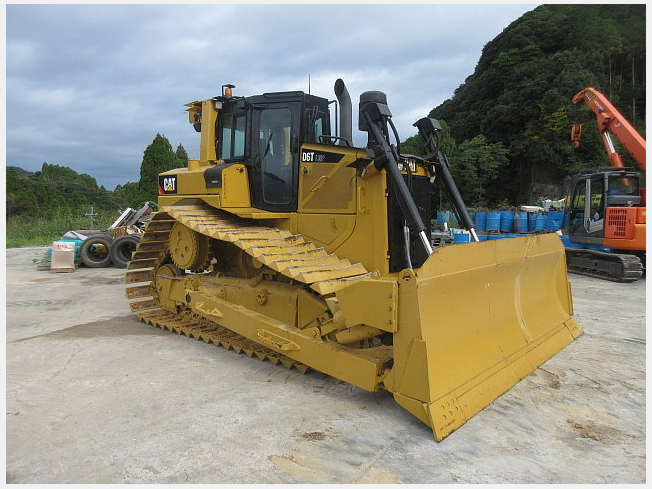 キャタピラー D6T | 鹿児島県のブルドーザー | BIGLEMON（ビッグ
