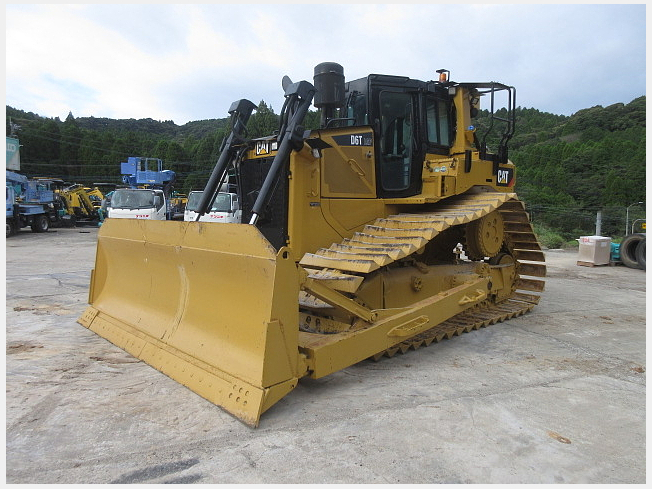 中古 シンセイ ミニパワー 13 キャタピラー D6c ブルドーザー