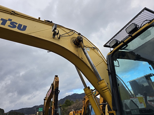 Used Komatsu PC120 Excavator Komatsu PC120-8 PC120-6 PC120-7