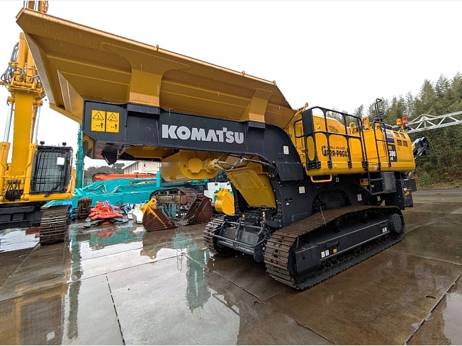 重機五郎  、黒松種、30000個 コマツ BR380JG-3 | 千葉県の環境機械 | BIGLEMON（ビッグレモン