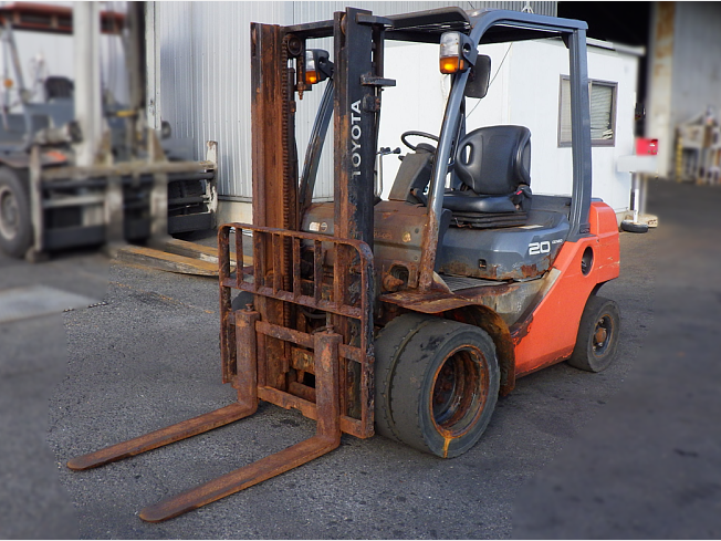 トヨタ フォークリフト 2トン ガソリン 商談中