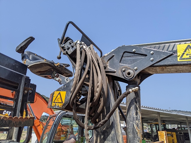諸岡 MST-800VDL | 大分県の林業機械 | BIGLEMON(ビッグレモン 諸岡 MST-800VDL | 大分県の林業機械 | BIGLEMON(ビッグレモン