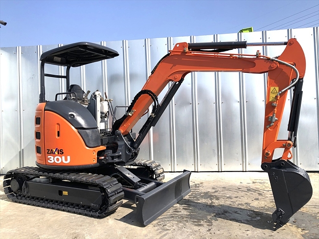 ルル、まるぼしに3キロ、正規品 日立建機 ZX30U-5B | 兵庫県のミニ油圧ショベル(ミニユンボ