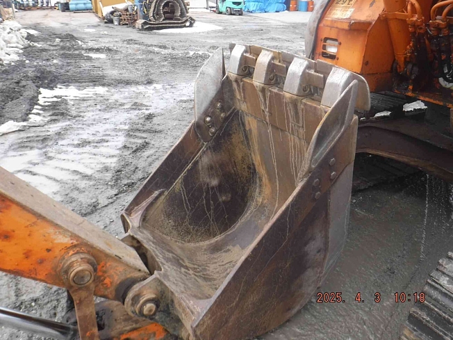 日立建機 ZX135US-E | 北海道の油圧ショベル(ユンボ) | BIGLEMON