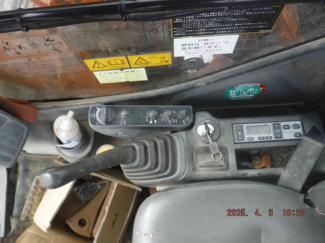 日立建機 ZX135US-E | 北海道の油圧ショベル(ユンボ) | BIGLEMON