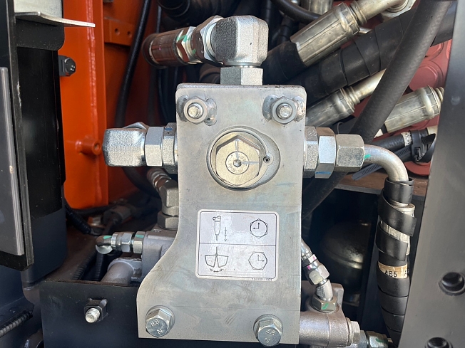 日立建機 ZX75USK-5B | 大阪府の油圧ショベル(ユンボ 日立建機 ZX75USK-5B | 大阪府の油圧ショベル(ユンボ