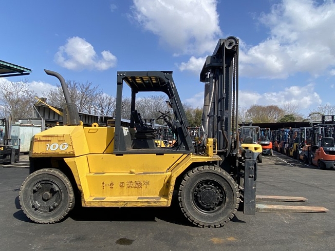KOMATSU FD100-8 (Forklifts) at Hyogo, Japan | Buy used