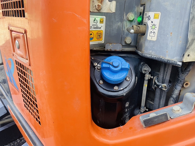 日立建機 ZX135US-6 | 千葉県の油圧ショベル(ユンボ) | BIGLEMON 日立建機 ZX135US-6 | 千葉県の油圧ショベル(ユンボ) | BIGLEMON