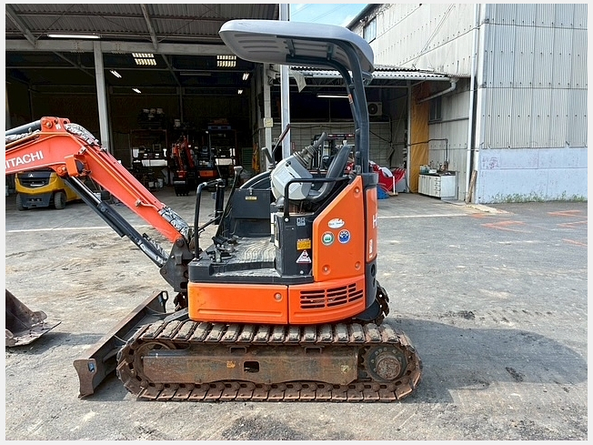 日立建機 ZX20U-5A | 岡山県のミニ油圧ショベル(ミニユンボ