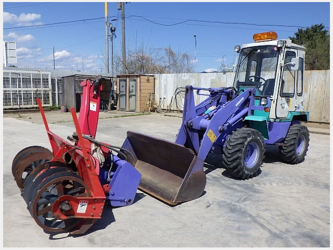 KOMATSU WA40-3E (Wheel loaders) at Gumma, Japan | Buy used