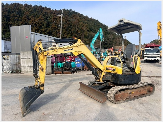 Vio20-3 ヤンマー建機 配管付き