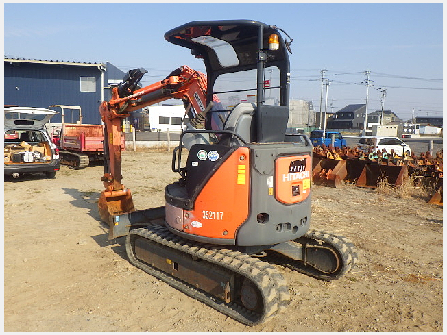 日立建機 ZX30UR-5B | 茨城県のミニ油圧ショベル(ミニユンボ