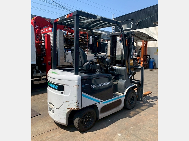 中古 バッテリー式フォークリフト ユニキャリア FB25-8