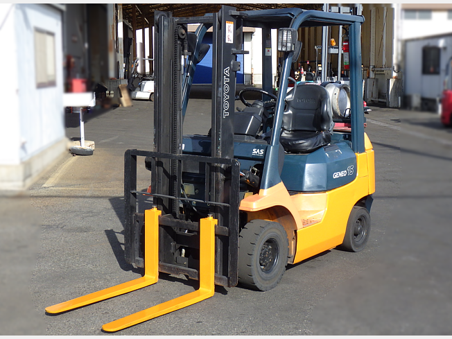 TOYOTA フォークリフト 1.5 引き取り限定