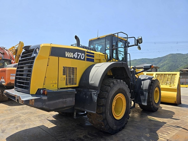 KOMATSU コマツ　 WA 470-8 ホイールローダー Komatsu WA470-8 ホイールローダー (ミニカー) - ホビーサーチ