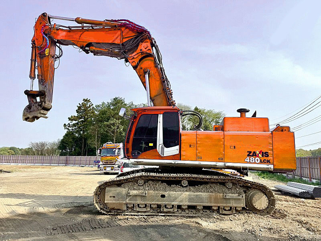 HITACHI ZX480LCK-3 (Excavators) at Chiba, Japan | Buy used