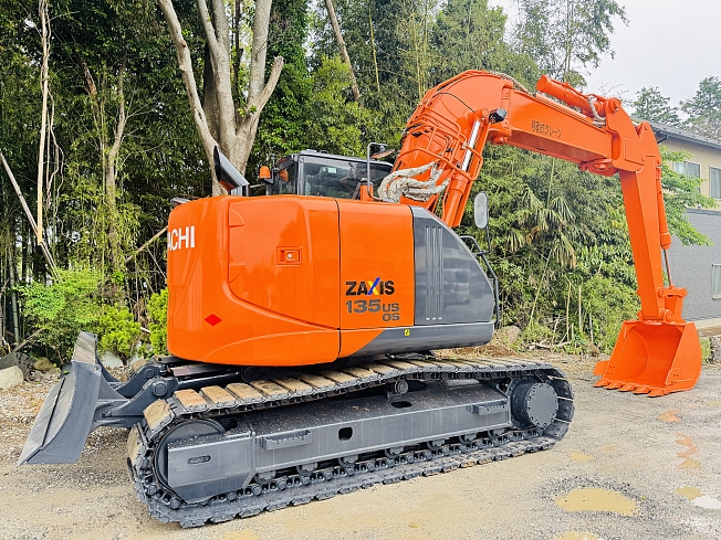 日立建機 ZX135USOS-5B | 千葉県の油圧ショベル(ユンボ