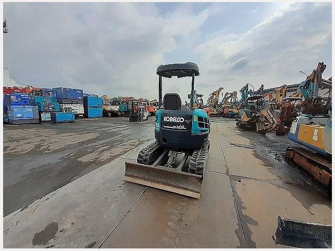 コベルコ　SK30SR コベルコ建機 SK30SR-5（ミニ油圧ショベル(ミニユンボ)）の