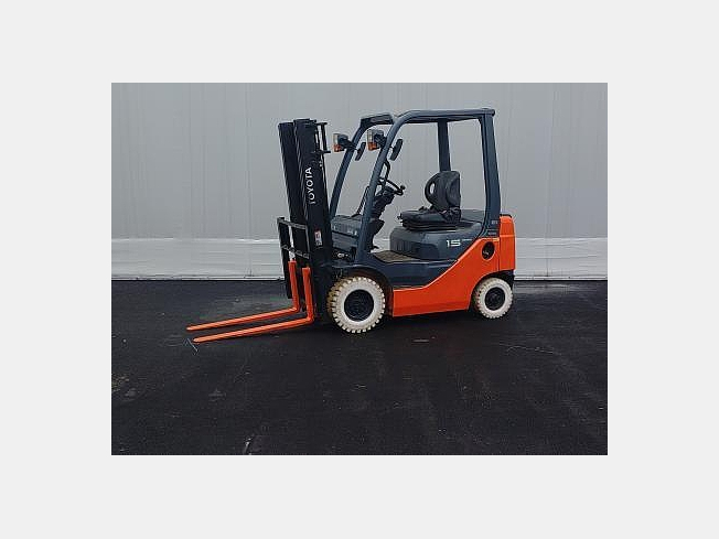 TOYOTA 02-8FD15 (Forklifts) at Saitama, Japan | Buy used