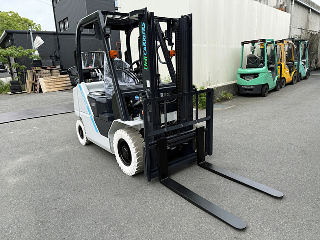 ユニキャリア LPGフォークリフト