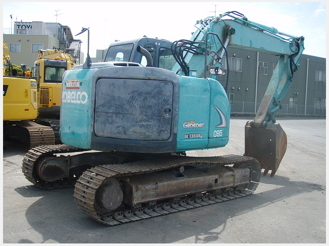 コベルコ建機　SK135SR コベルコ建機日本株式会社《13tクラスベースマシン》林業機械