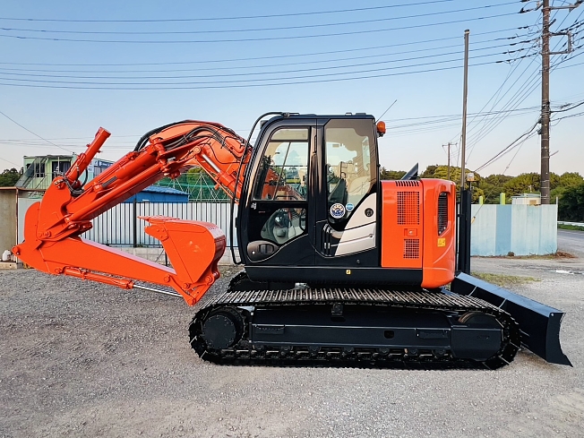 有名な高級ブランド 日立建機 ZX135USOS-5B 千葉県の油圧ショベル(ユンボ | キーホルダー・アクリルキーホルダー